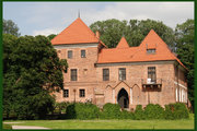 Zamek rycerski w Oporowie, nieopodal Kutna, liczy ponad 570 lat