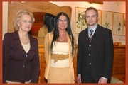 Monika Iskandar w towarzystwie Katarzyny Rychlickiej i jej syna Łukasza